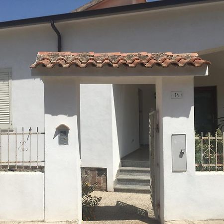לינה וארוחת בוקר Oschiri A Casa Di Zia מראה חיצוני תמונה