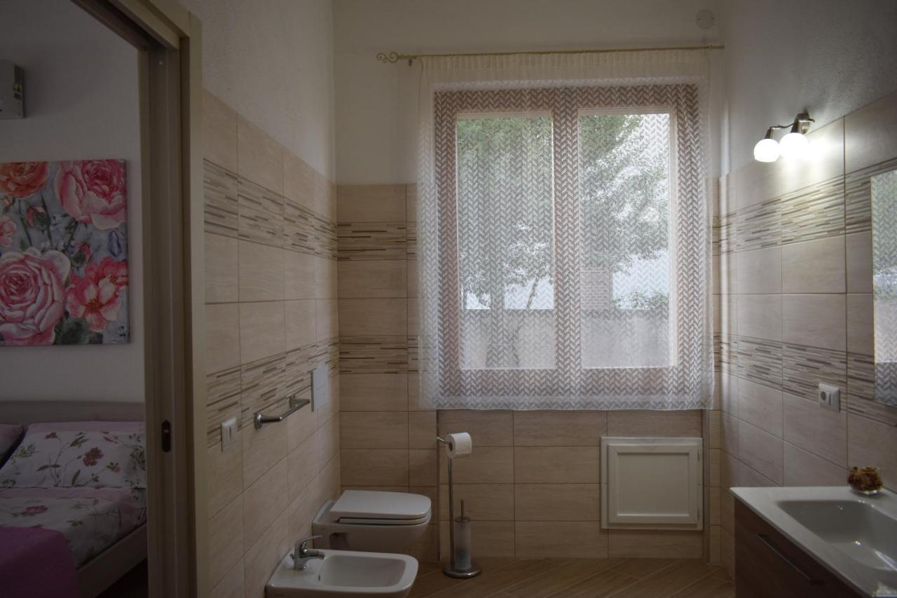 לינה וארוחת בוקר Oschiri A Casa Di Zia מראה חיצוני תמונה