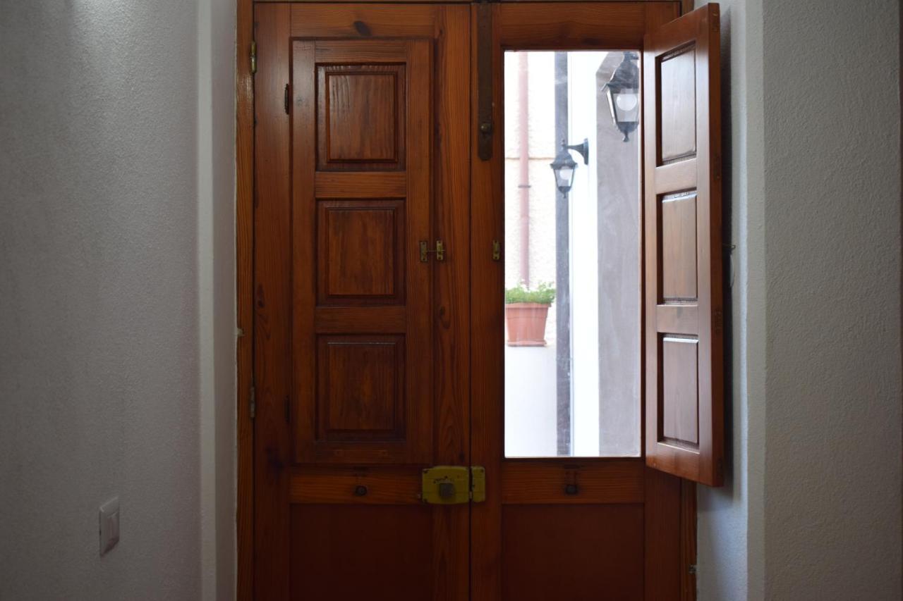 לינה וארוחת בוקר Oschiri A Casa Di Zia מראה חיצוני תמונה