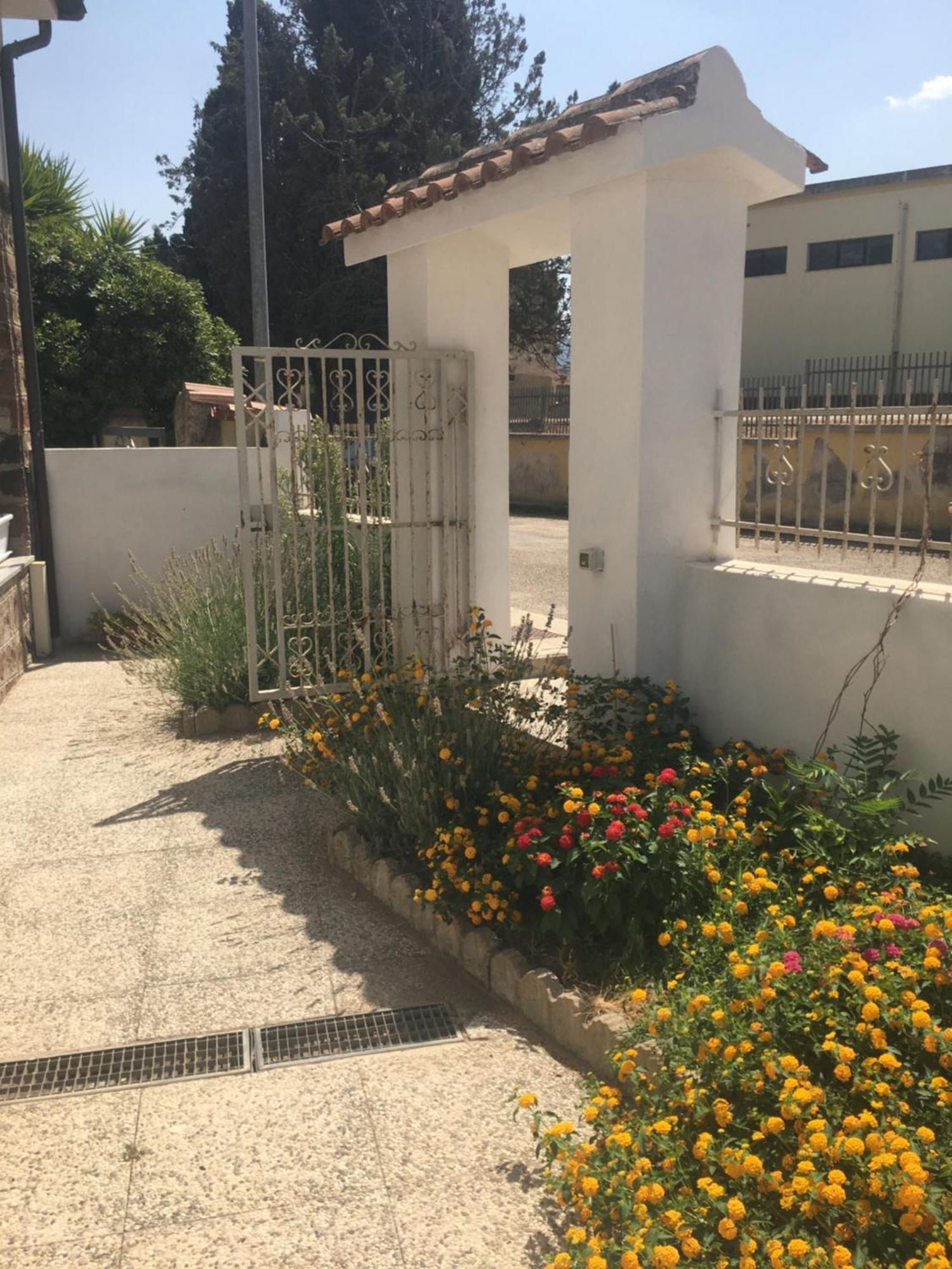 לינה וארוחת בוקר Oschiri A Casa Di Zia מראה חיצוני תמונה